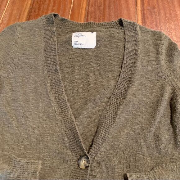American Eagle Women’s Olive Green Cardigan Sweater Size Small - Picture 3 of 6